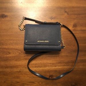 Michael Kors Hayes bag excellent condition!